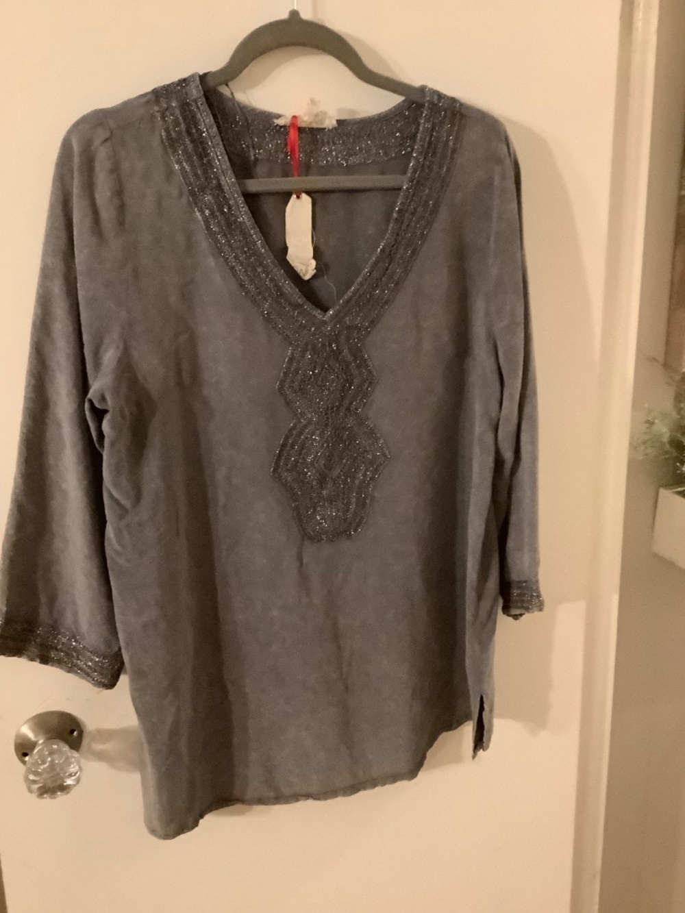Luna Moon tunic - Picture 2 of 4